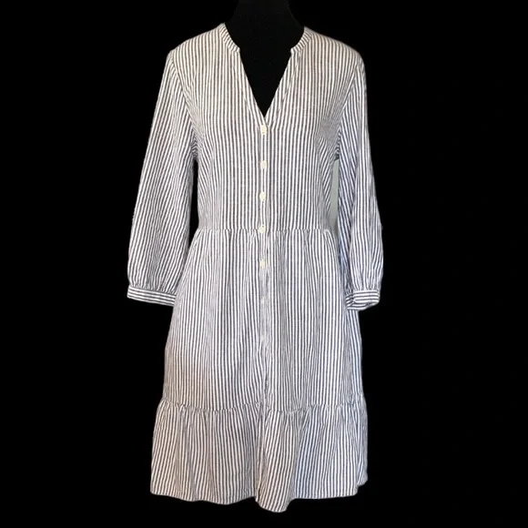 Old Navy Size Medium, White/Navy stripe dress, front full button, lined skirt - Picture 2 of 6